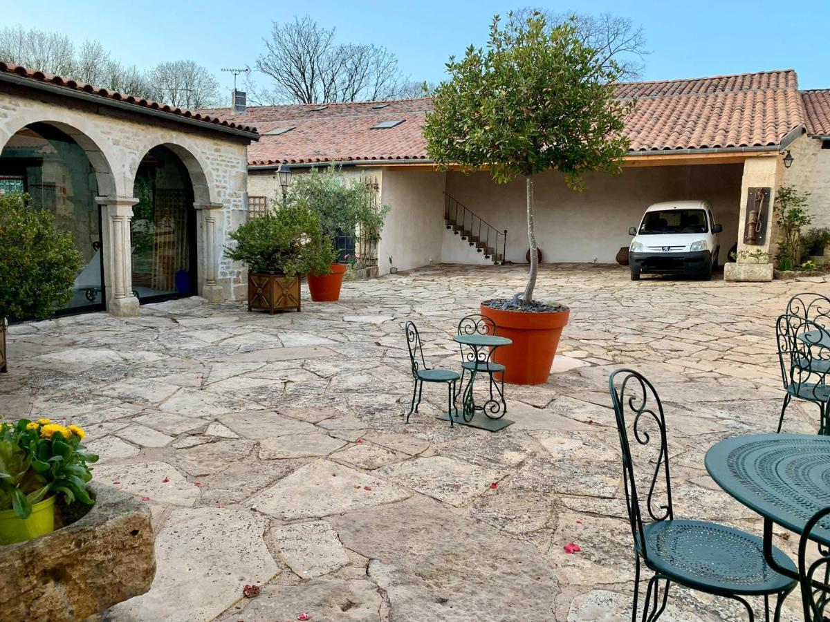 Hôtel Logis de La Roche - Niort - Chauray Extérieur photo